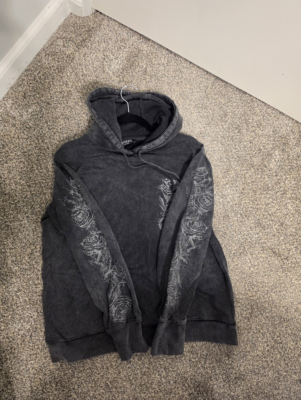 Black Floral-Print Women's Hoodie Sweater - Picture 4 of 6